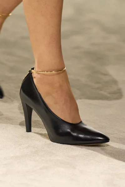 Look 90